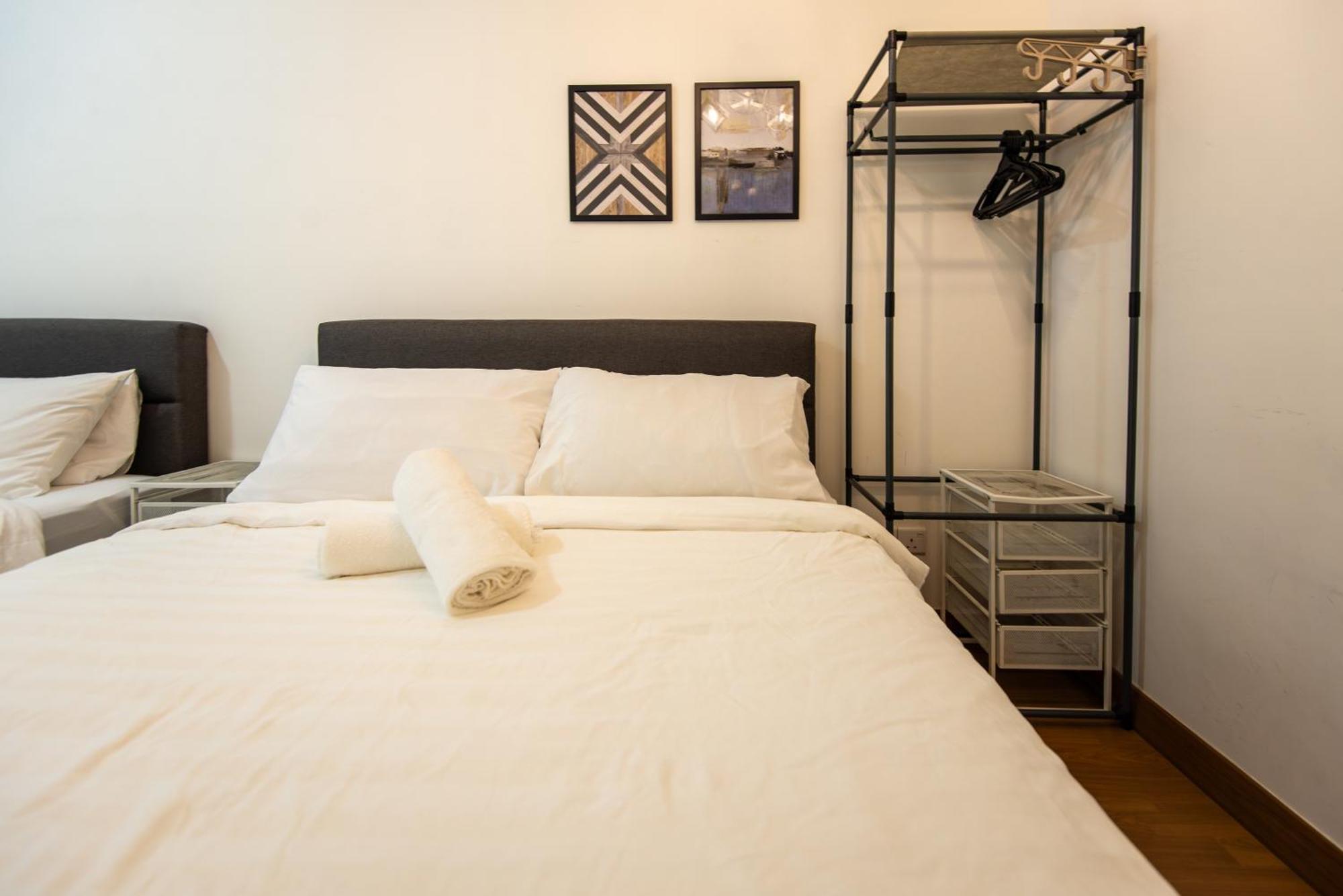 Casa Orient @ Macalister 218 ❈中路218东方之家 3Br 8Pax Appartement George Town Buitenkant foto