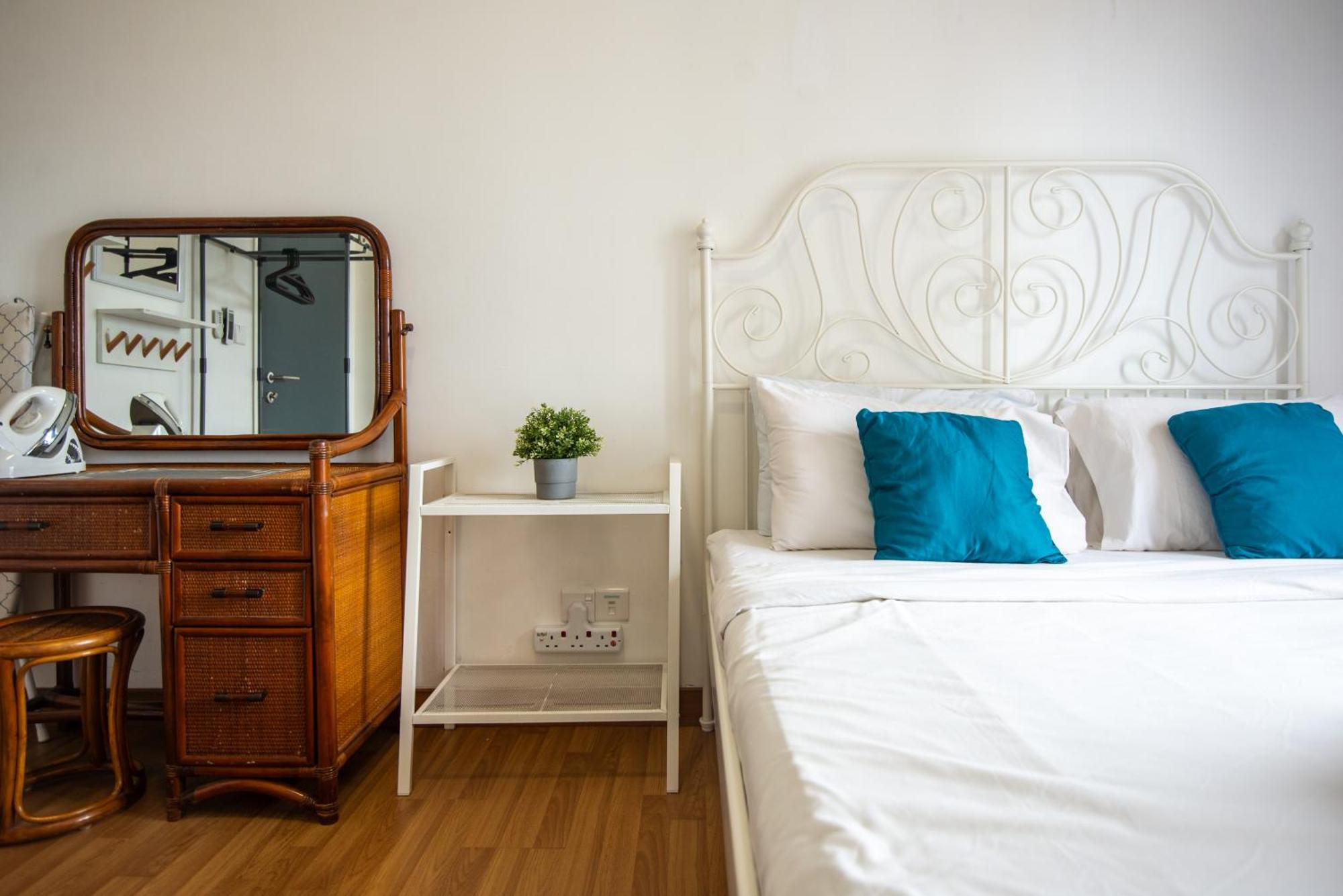 Casa Orient @ Macalister 218 ❈中路218东方之家 3Br 8Pax Appartement George Town Buitenkant foto