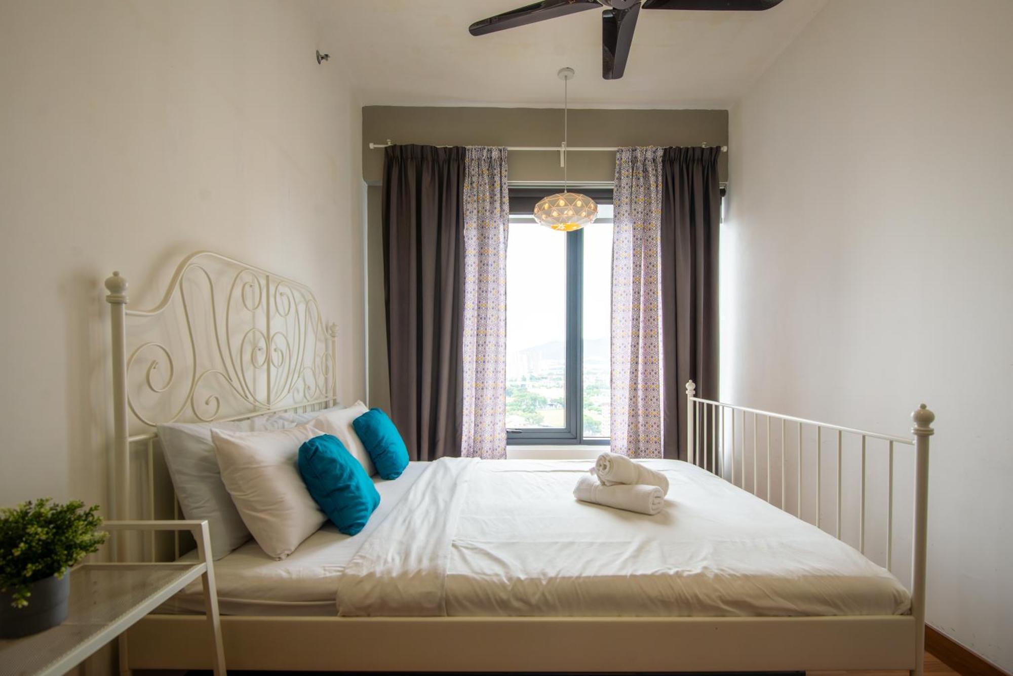 Casa Orient @ Macalister 218 ❈中路218东方之家 3Br 8Pax Appartement George Town Buitenkant foto
